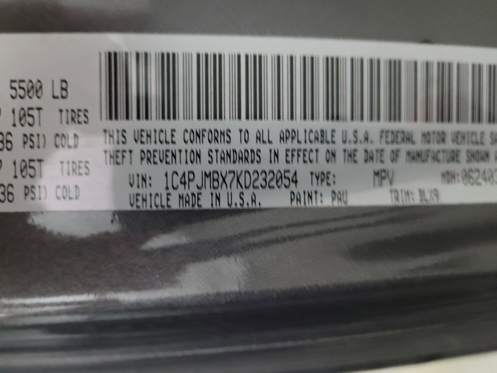 Used 2019 Jeep Cherokee Trailhawk image 33