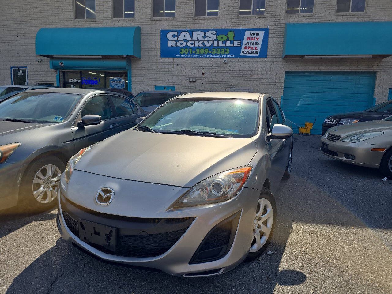 Used 2011 MAZDA MAZDA3 i Sport FWD image 2