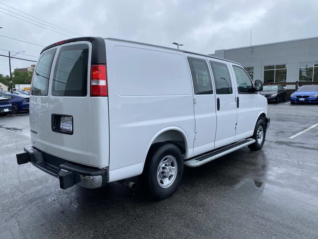 Used 2025 Chevrolet Express 2500 w/ Driver Convenience Package RWD image 10