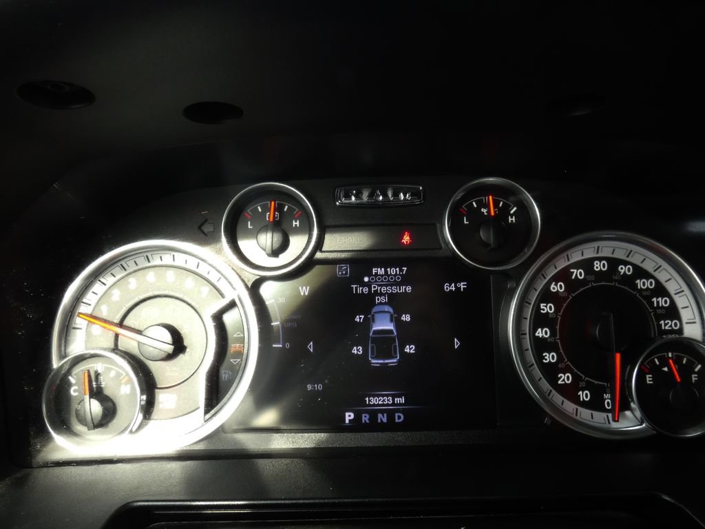 Used 2016 RAM 1500 Laramie w/ Convenience Group AWD/4WD image 29