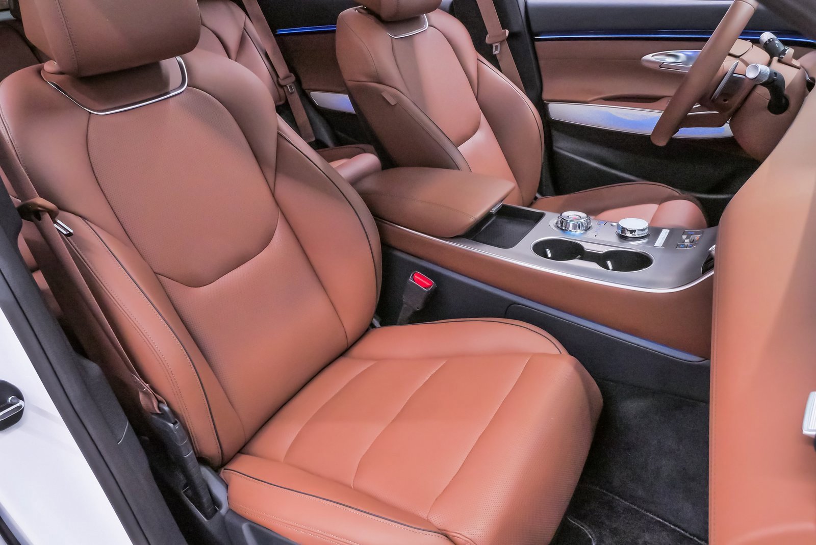 Certified 2026 Genesis GV70 2.5T Advanced image 15