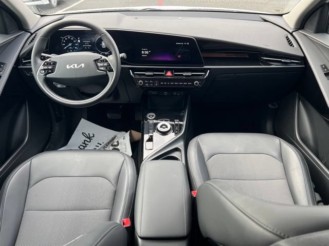 Certified 2025 Kia Niro Wind FWD image 12