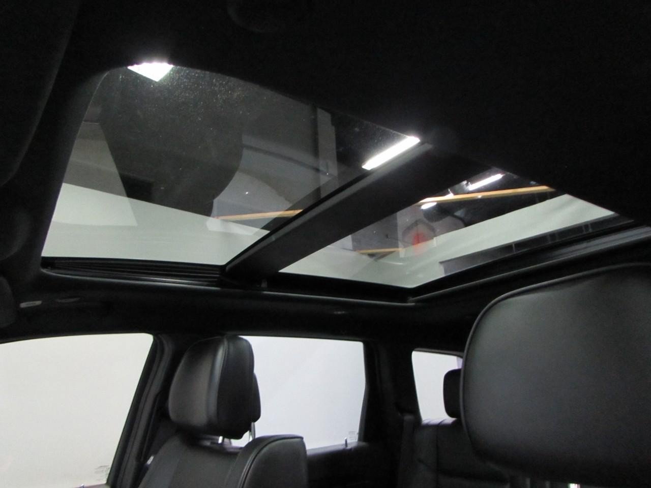 Used 2020 Jeep Grand Cherokee High Altitude AWD/4WD image 32