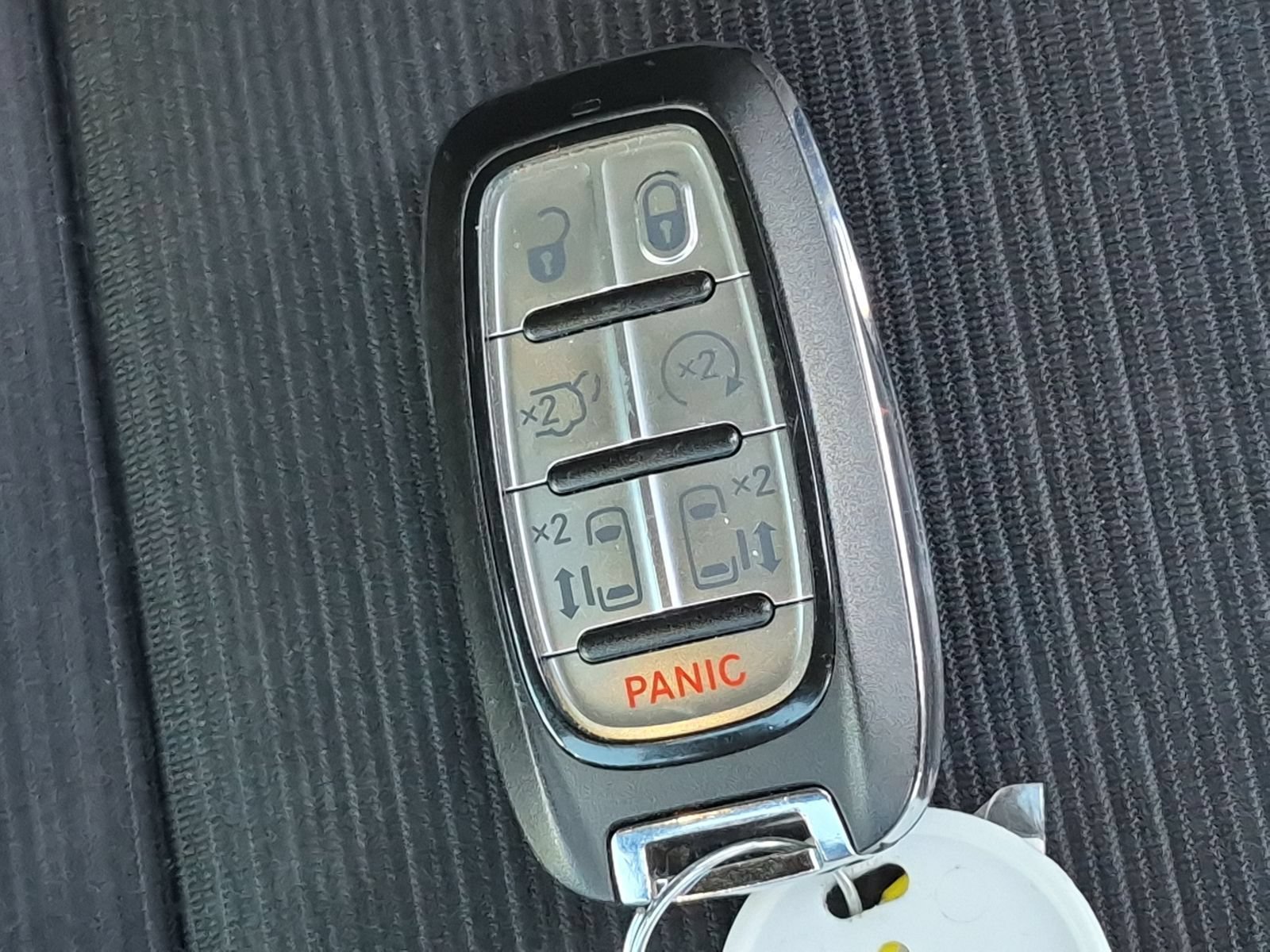 Used 2019 Chrysler Pacifica Touring Plus w/ S Appearance Package FWD image 28