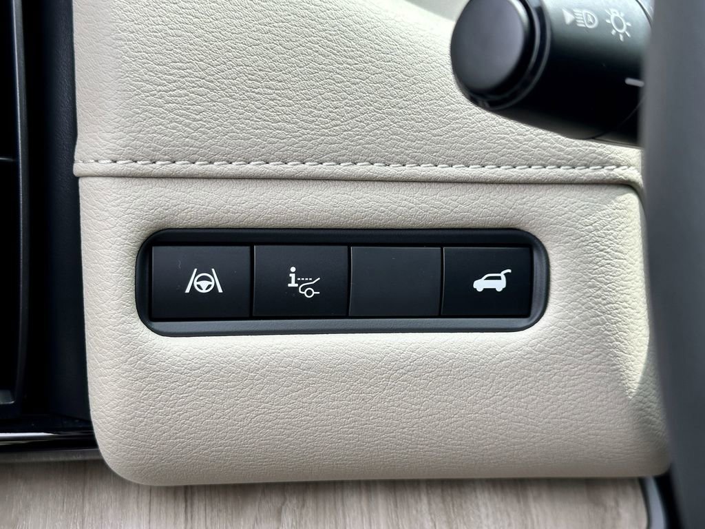 New 2025 Nissan Armada Platinum w/ Convenience Package image 14