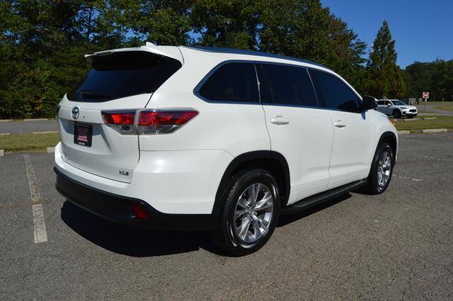 Used 2015 Toyota Highlander XLE FWD image 6