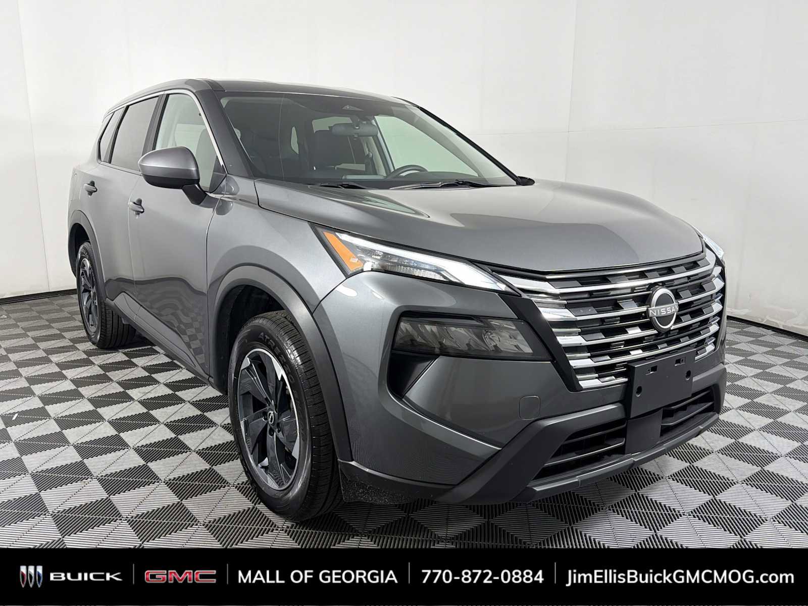 Used 2024 Nissan Rogue SV