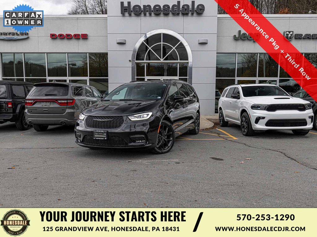 Used 2023 Chrysler Pacifica Touring-L w/ S Appearance Package
