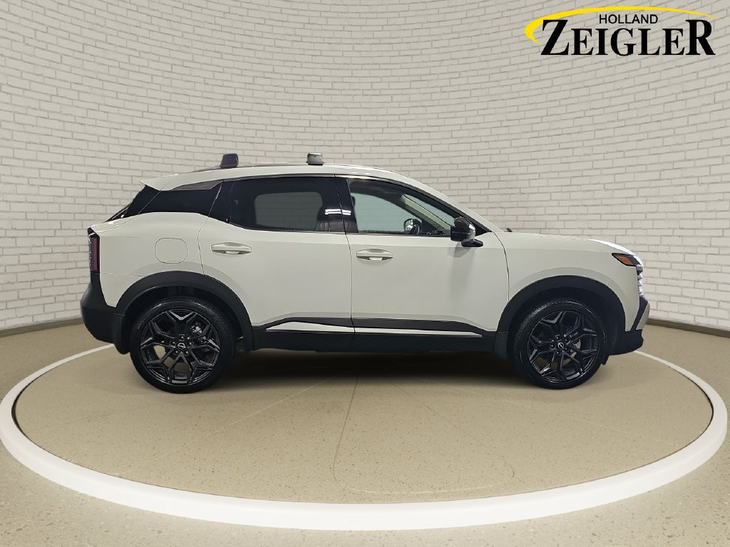 Certified 2026 Nissan Kicks SR w/ SR Premium Package AWD/4WD image 4