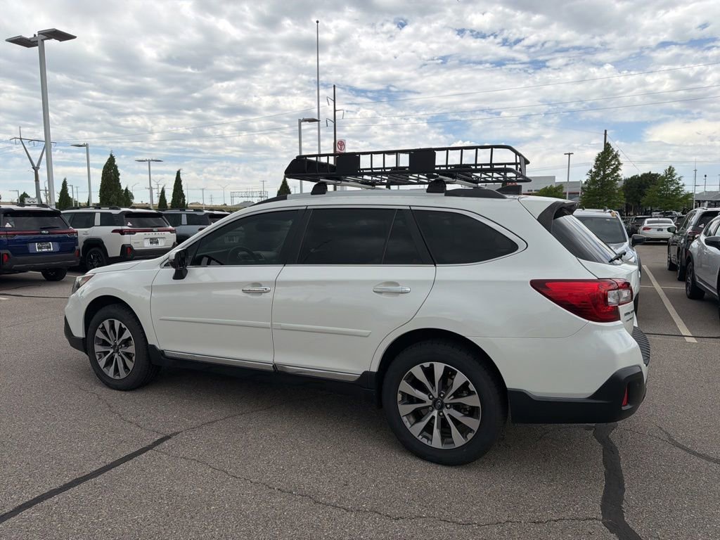 Used 2019 Subaru Outback 2.5i Touring AWD/4WD image 6