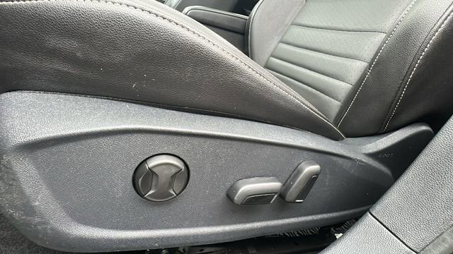 Used 2022 Volkswagen Jetta SE image 24