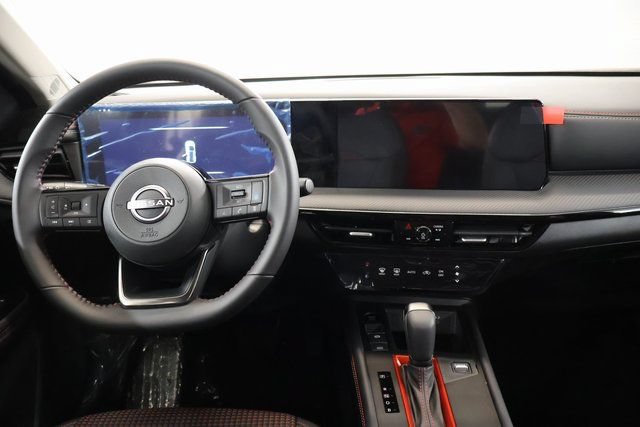New 2026 Nissan Kicks SR AWD/4WD image 13