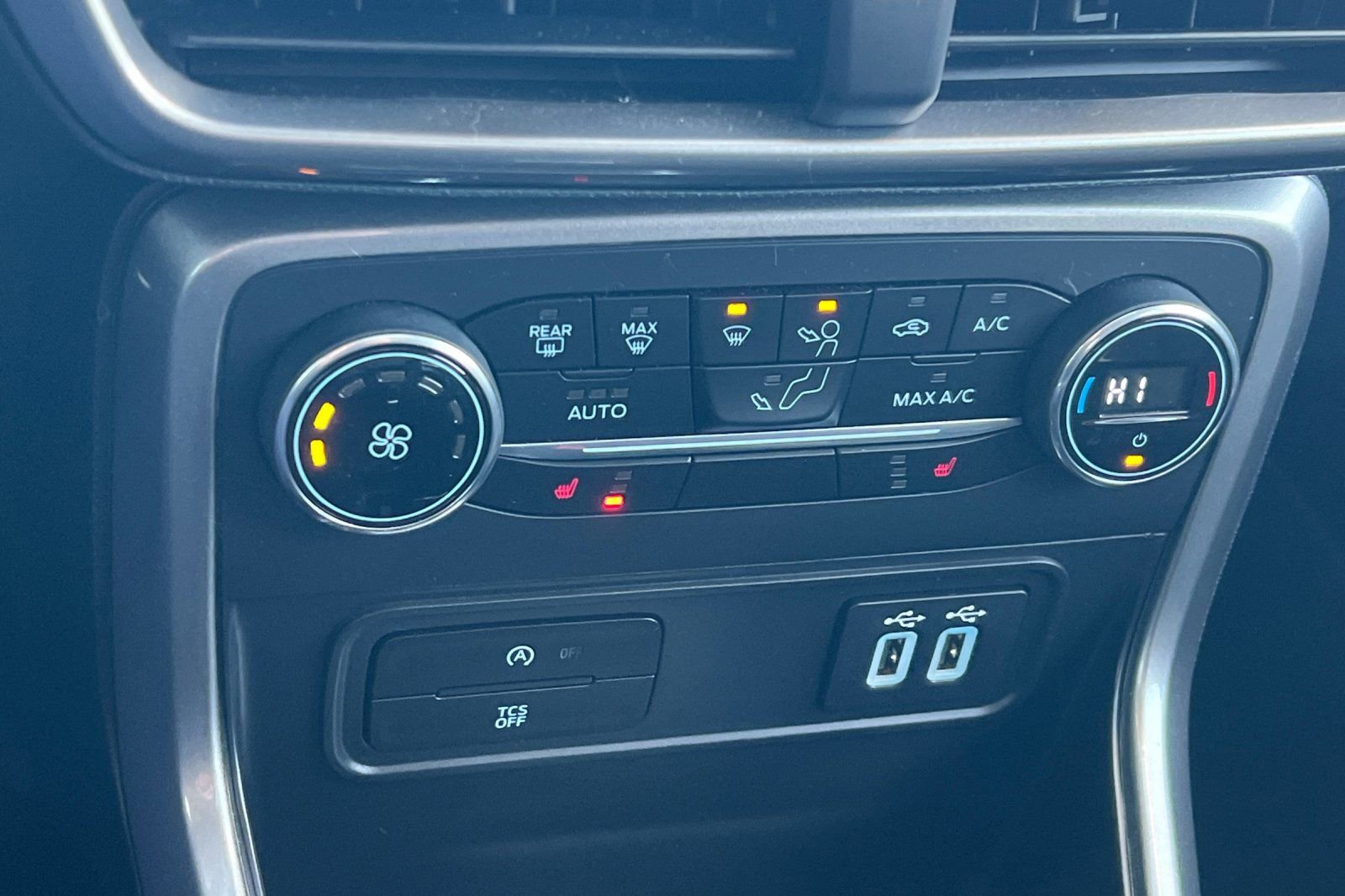 Used 2020 Ford EcoSport SE w/ SE Convenience Package image 22