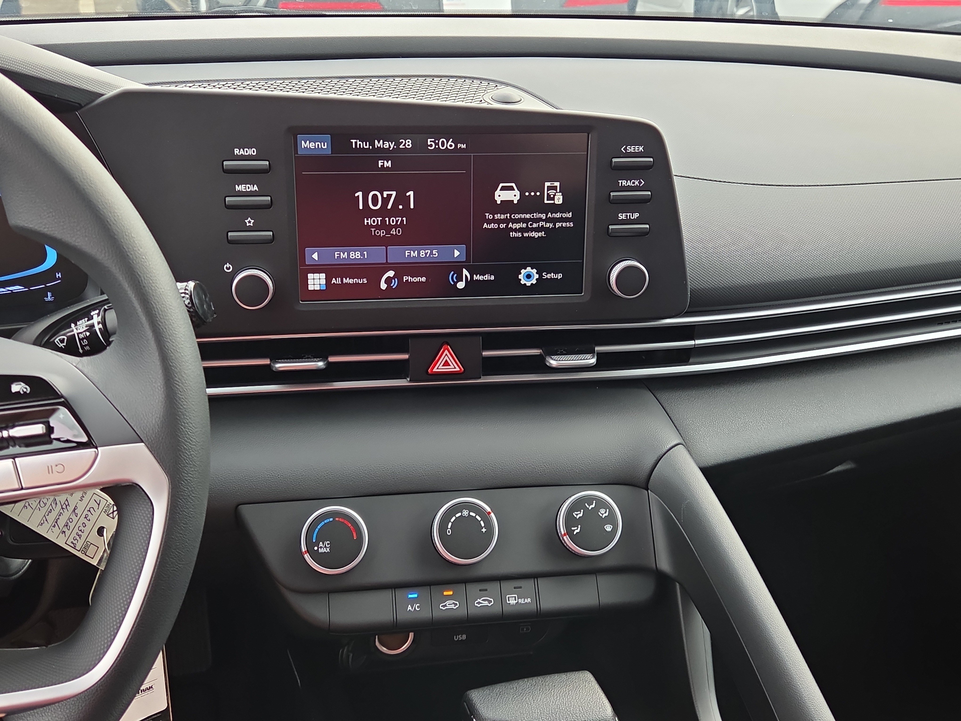 New 2026 Hyundai Elantra SE FWD image 12