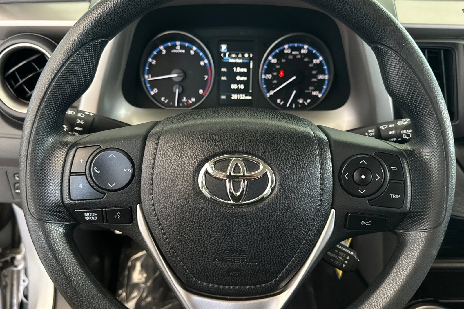 Used 2017 Toyota RAV4 LE w/ All Weather Liner Package FWD image 28