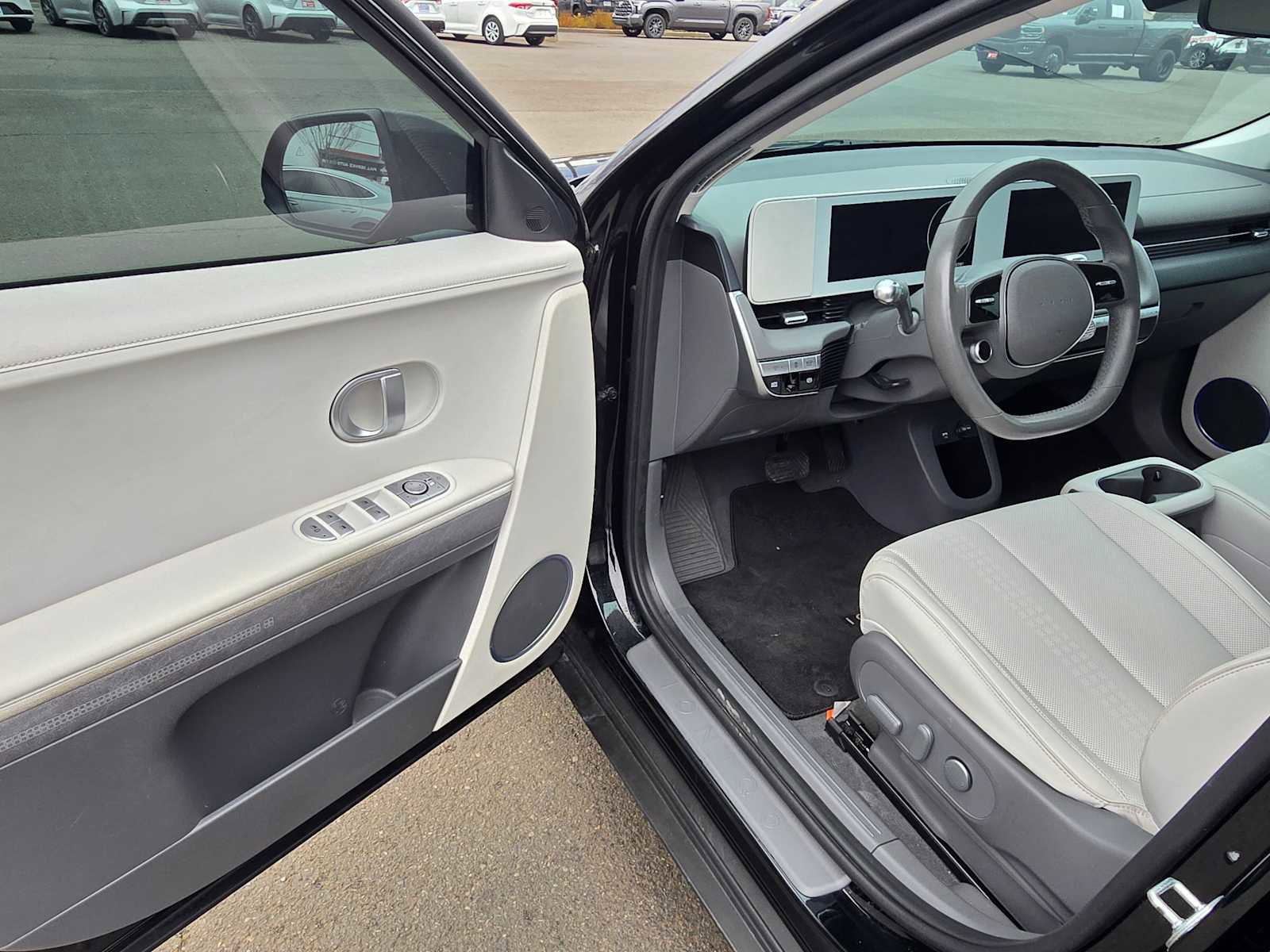 Used 2023 Hyundai Ioniq 5 SEL image 21