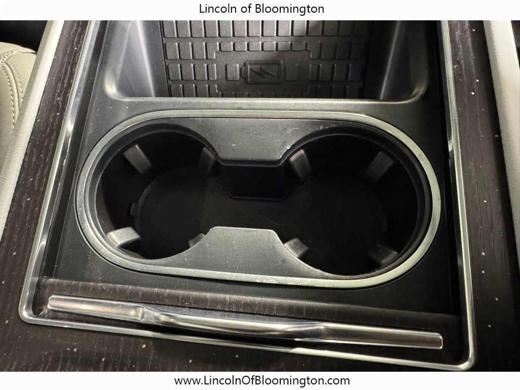 Certified 2025 Lincoln Navigator L Black Label w/ Black Label Special Edition image 25