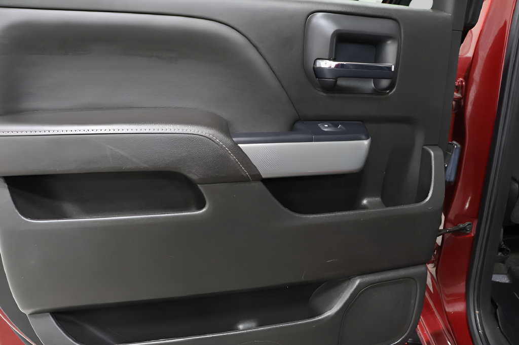 Used 2017 Chevrolet Silverado 1500 LT w/ All Star Edition AWD/4WD image 22
