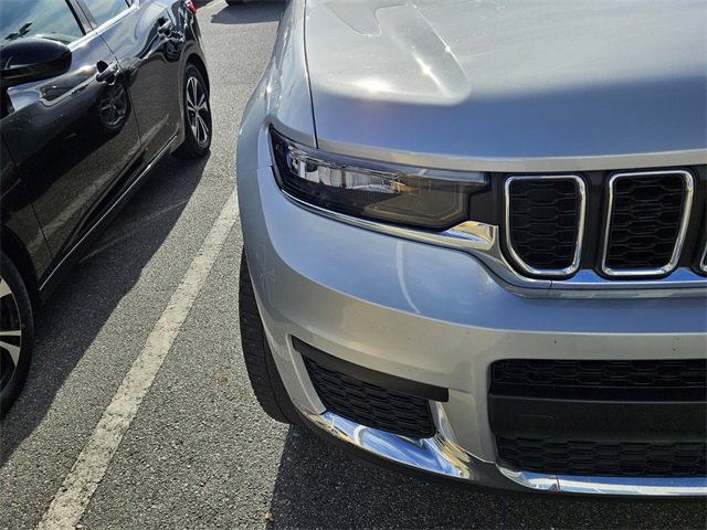 Used 2021 Jeep Grand Cherokee L Laredo w/ Luxury Tech Group I image 6