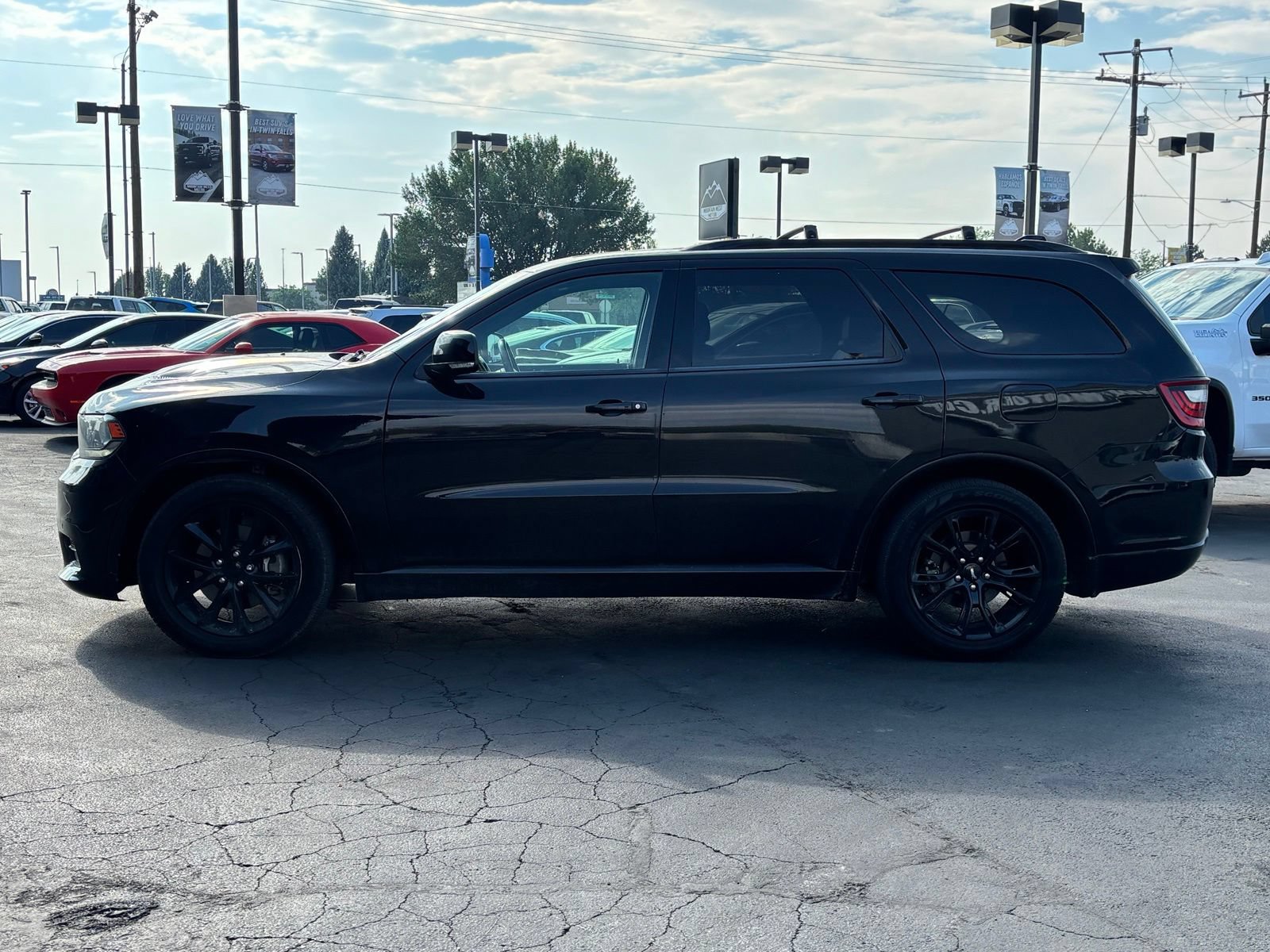 Used 2018 Dodge Durango R/T w/ Technology Group AWD/4WD image 3