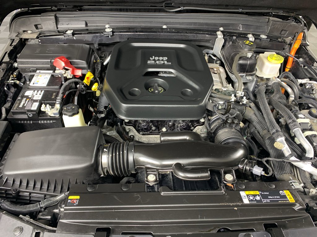 Used 2022 Jeep Wrangler Unlimited Sahara w/ Cold Weather Group image 11