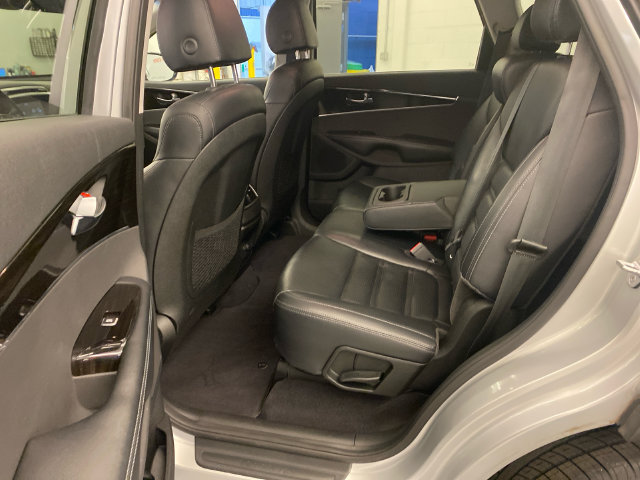 Used 2019 Kia Sorento EX AWD/4WD image 40
