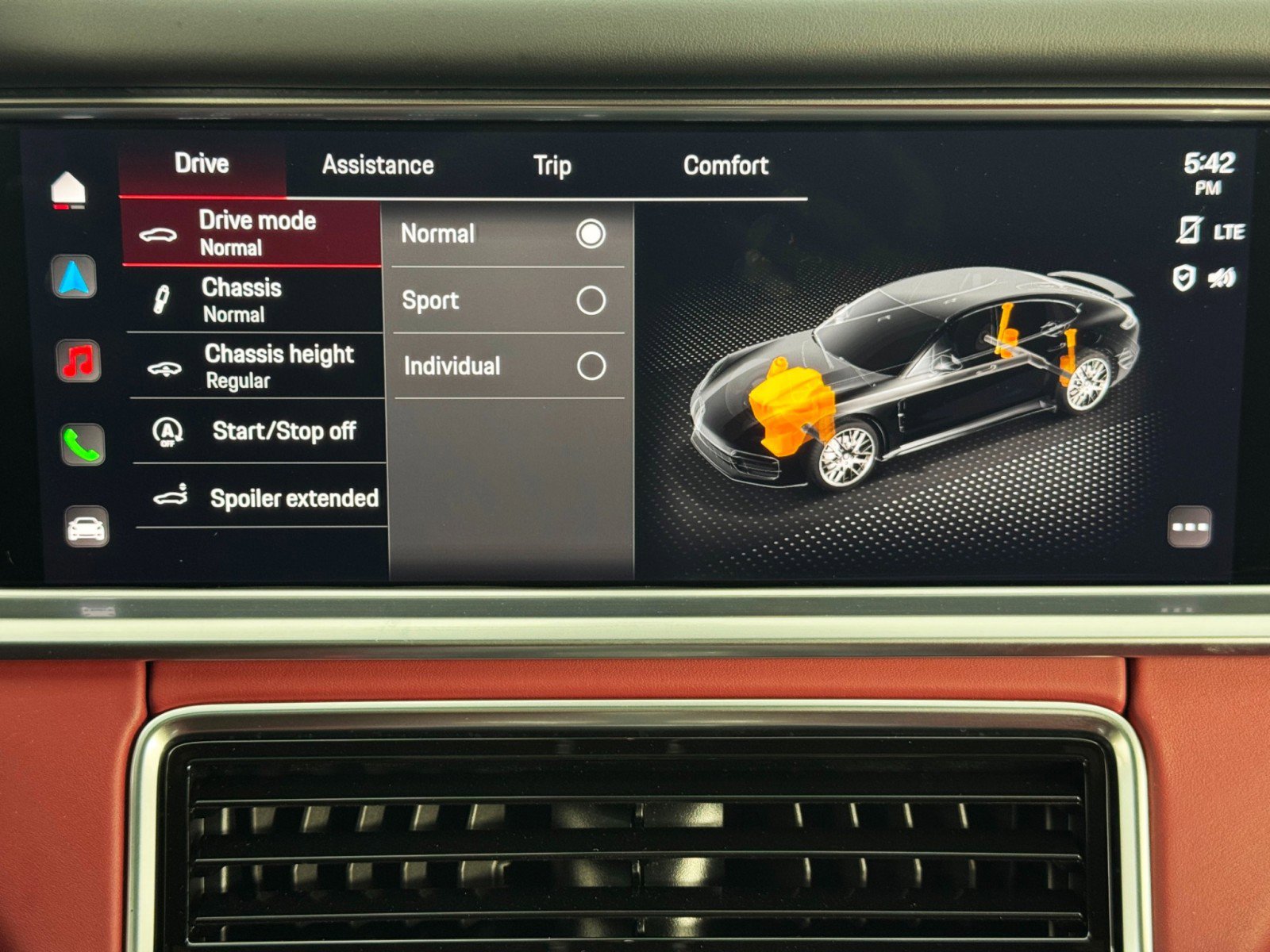 Used 2023 Porsche Panamera Platinum Edition w/ Smoking Package image 27