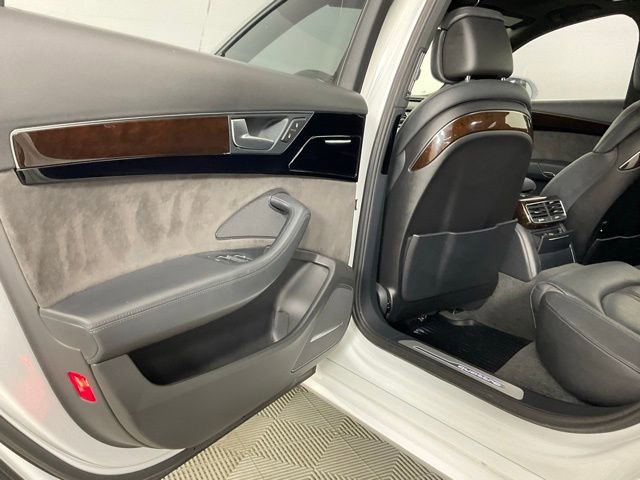 Used 2018 Audi A8 L 3.0T w/ Executive Package AWD/4WD image 14