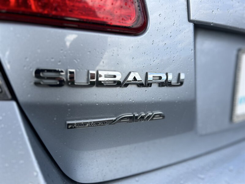 Used 2013 Subaru Legacy 2.5i Limited w/ Popular Pkg 2 AWD/4WD image 14
