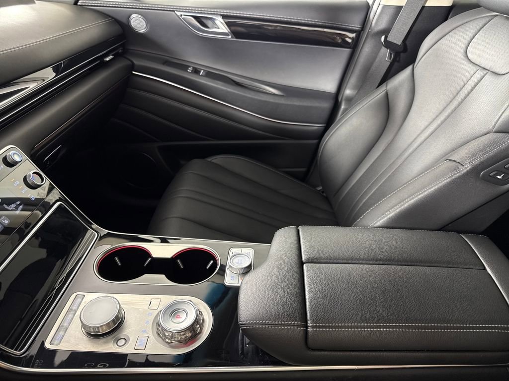 Certified 2025 Genesis GV80 2.5T Standard image 23