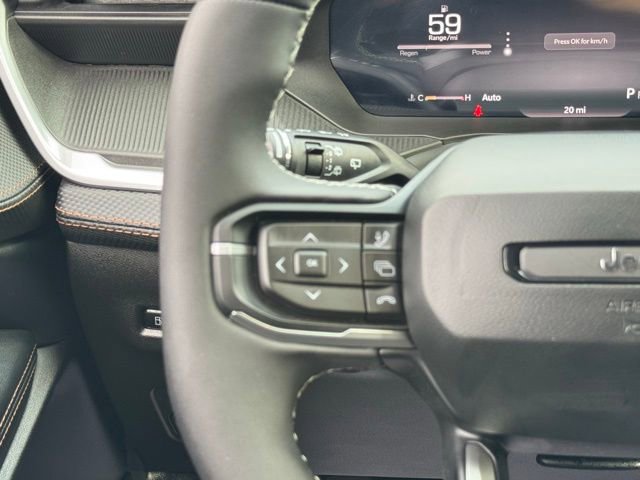 New 2026 Jeep Cherokee Overland image 15