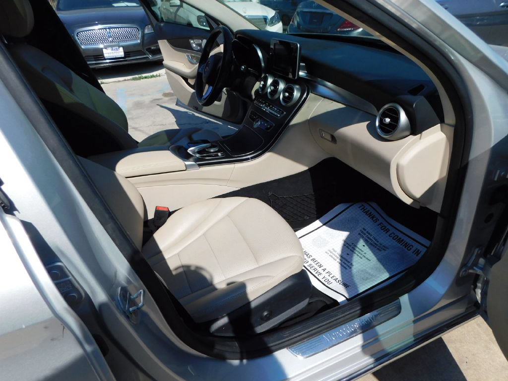 Used 2015 Mercedes-Benz C 300 Sedan image 14