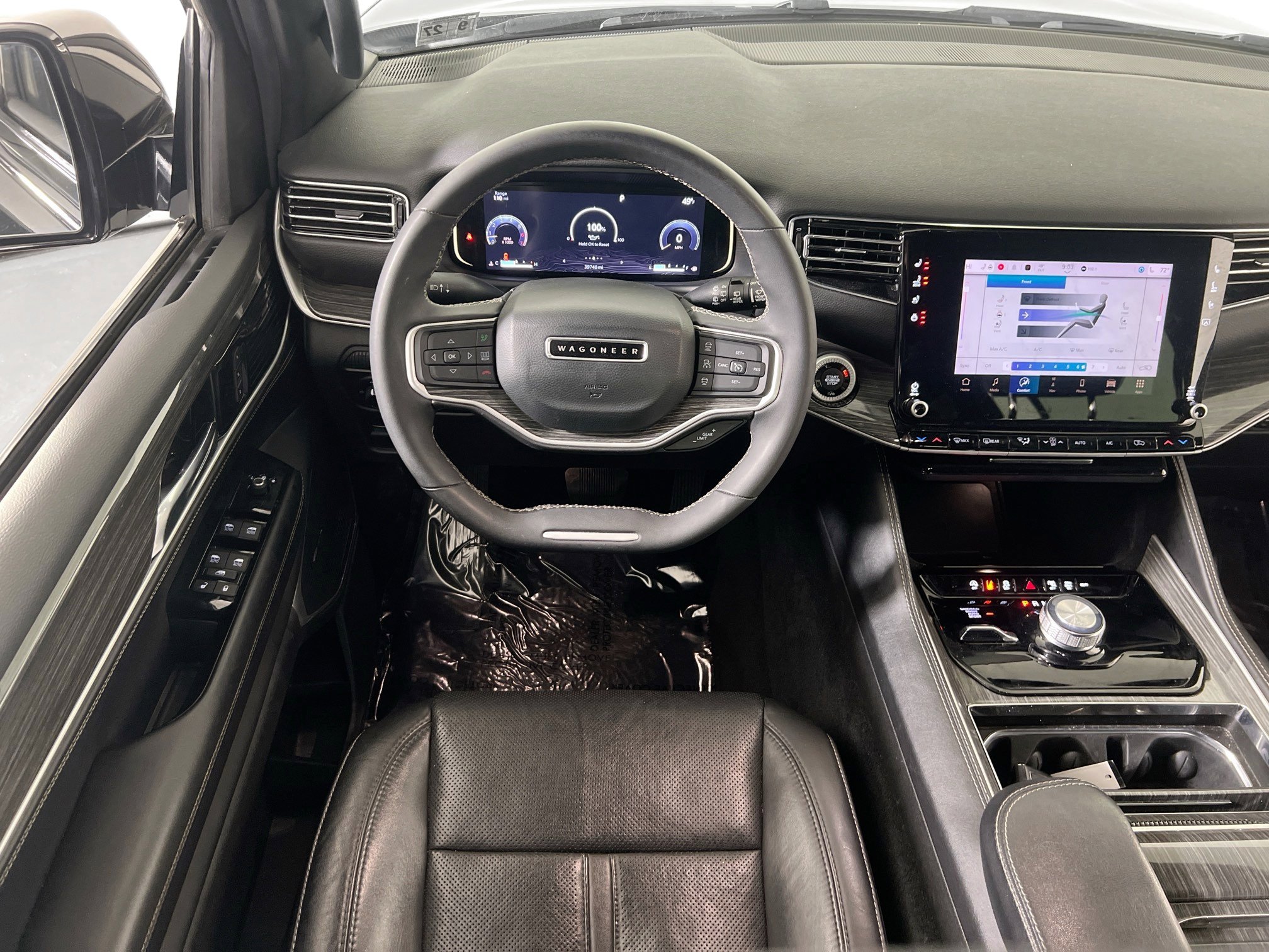 Used 2022 Jeep Wagoneer Series II image 23