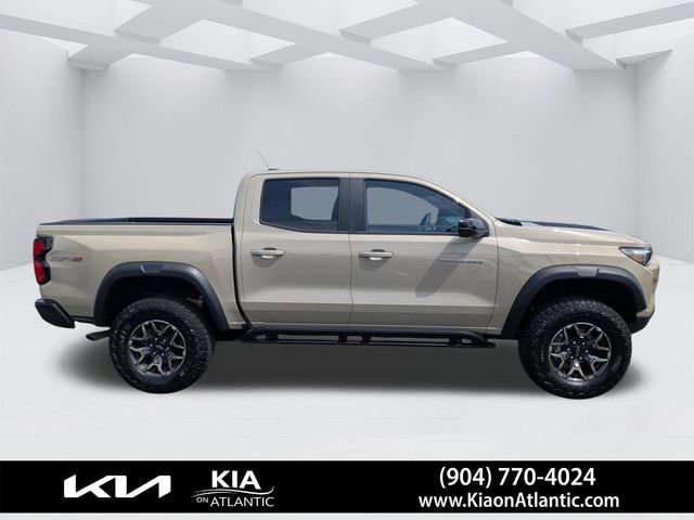 Used 2024 Chevrolet Colorado ZR2 w/ ZR2 Convenience Package III AWD/4WD image 2