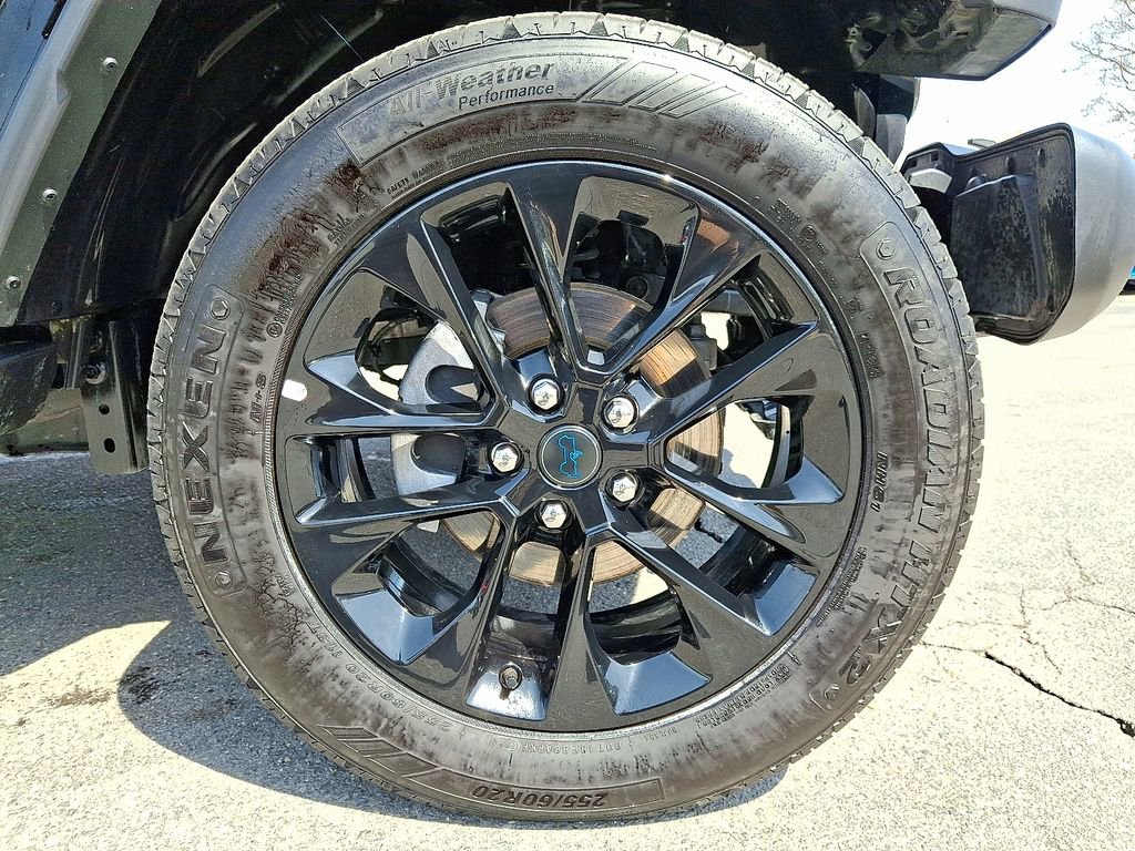 Used 2025 Jeep Wrangler Unlimited Sahara image 8