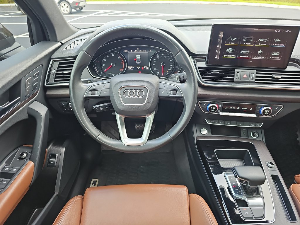 Used 2024 Audi Q5 2.0T Premium w/ Convenience Package AWD/4WD image 13