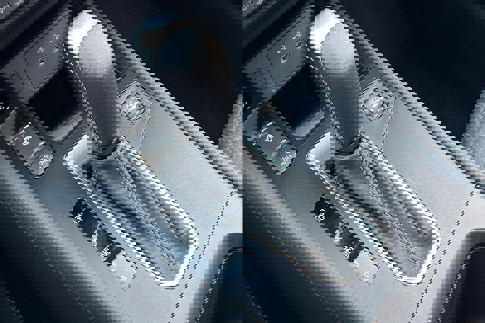 New 2026 Nissan Kicks SV image 25