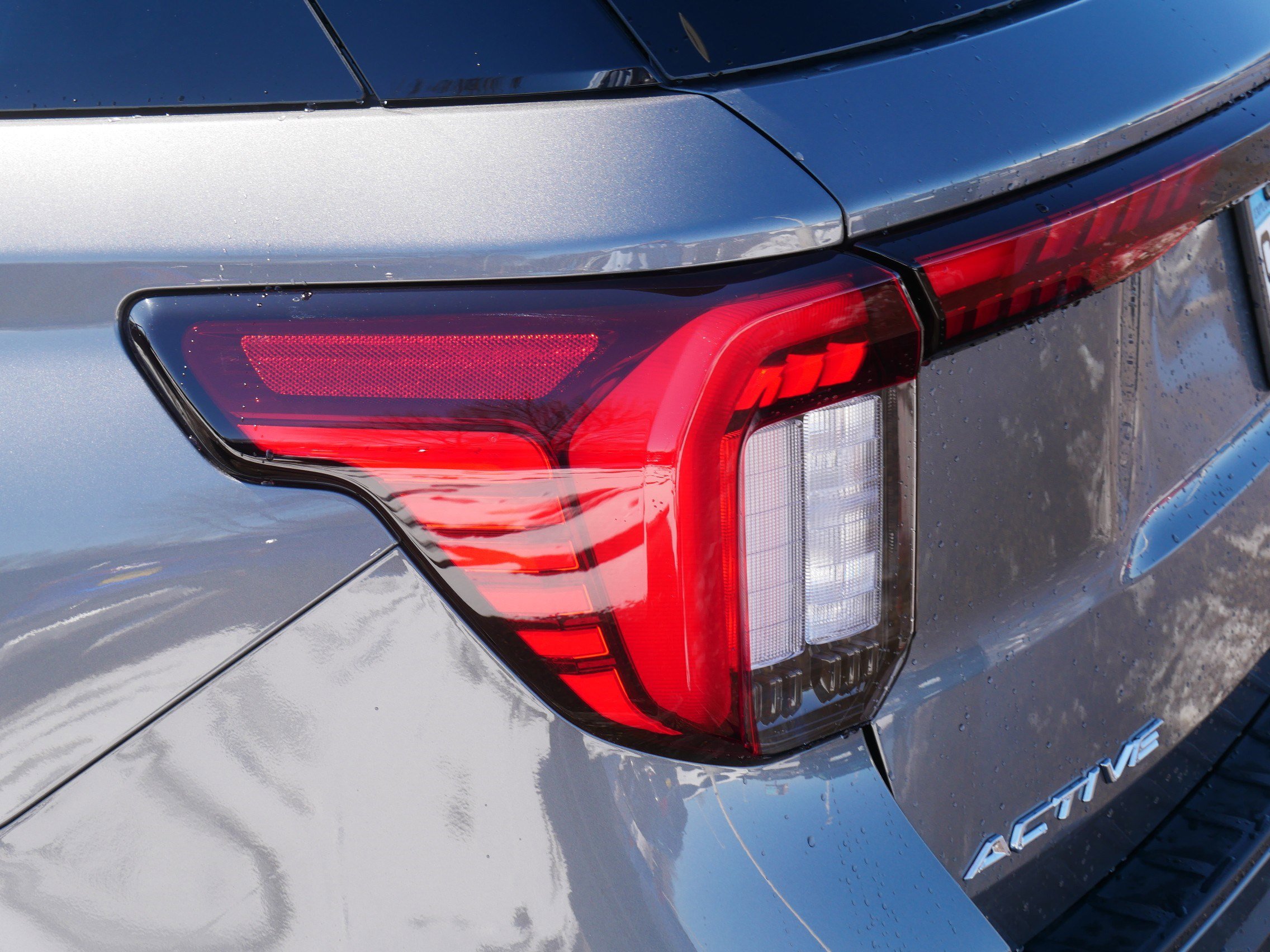 Used 2026 Ford Explorer Active w/ Active Comfort Package image 17