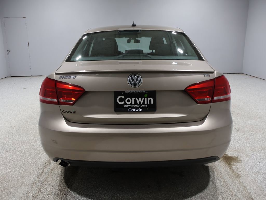 Used 2015 Volkswagen Passat 1.8T S image 3