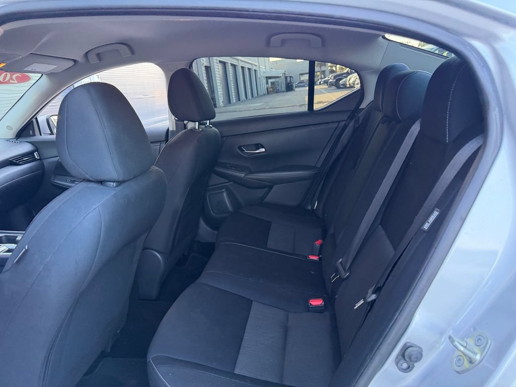 Certified 2021 Nissan Sentra SV FWD image 12