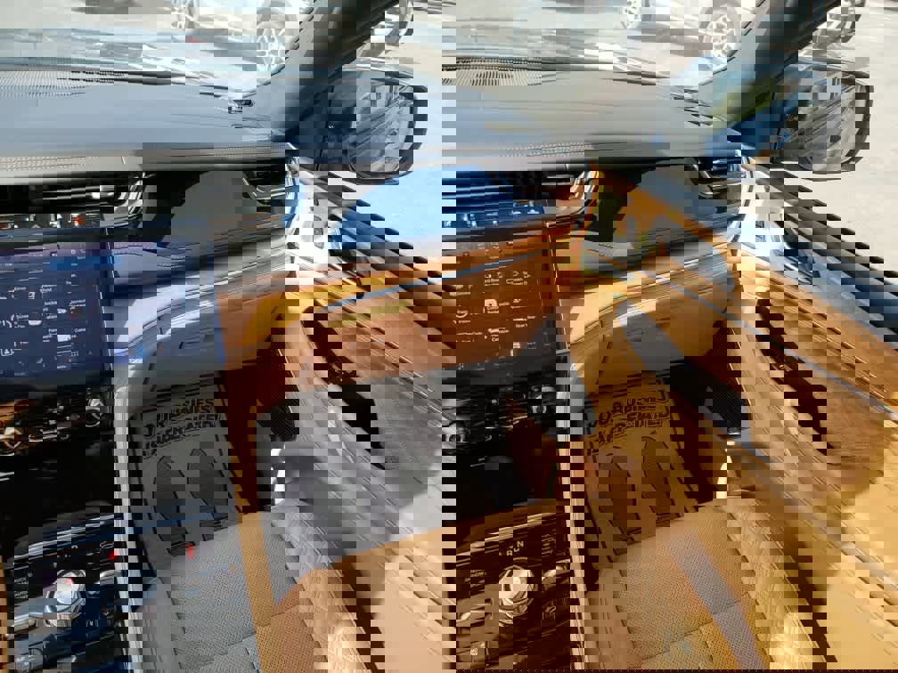 Used 2024 Jeep Grand Cherokee L Summit image 17