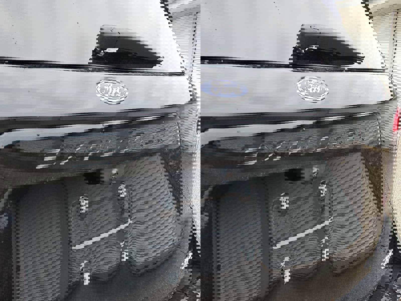 Used 2022 Ford Explorer ST-Line w/ Class IV Trailer Tow Package AWD/4WD image 7