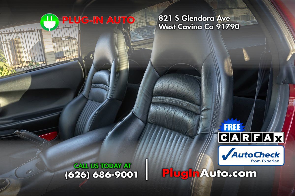 Used 2000 Chevrolet Corvette Coupe w/ Roof Pkg image 8