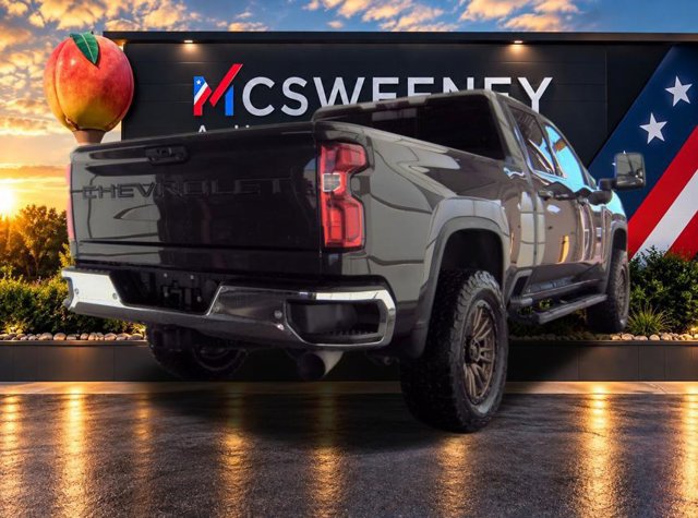 Used 2021 Chevrolet Silverado 2500 LTZ w/ LTZ Convenience Package AWD/4WD image 4