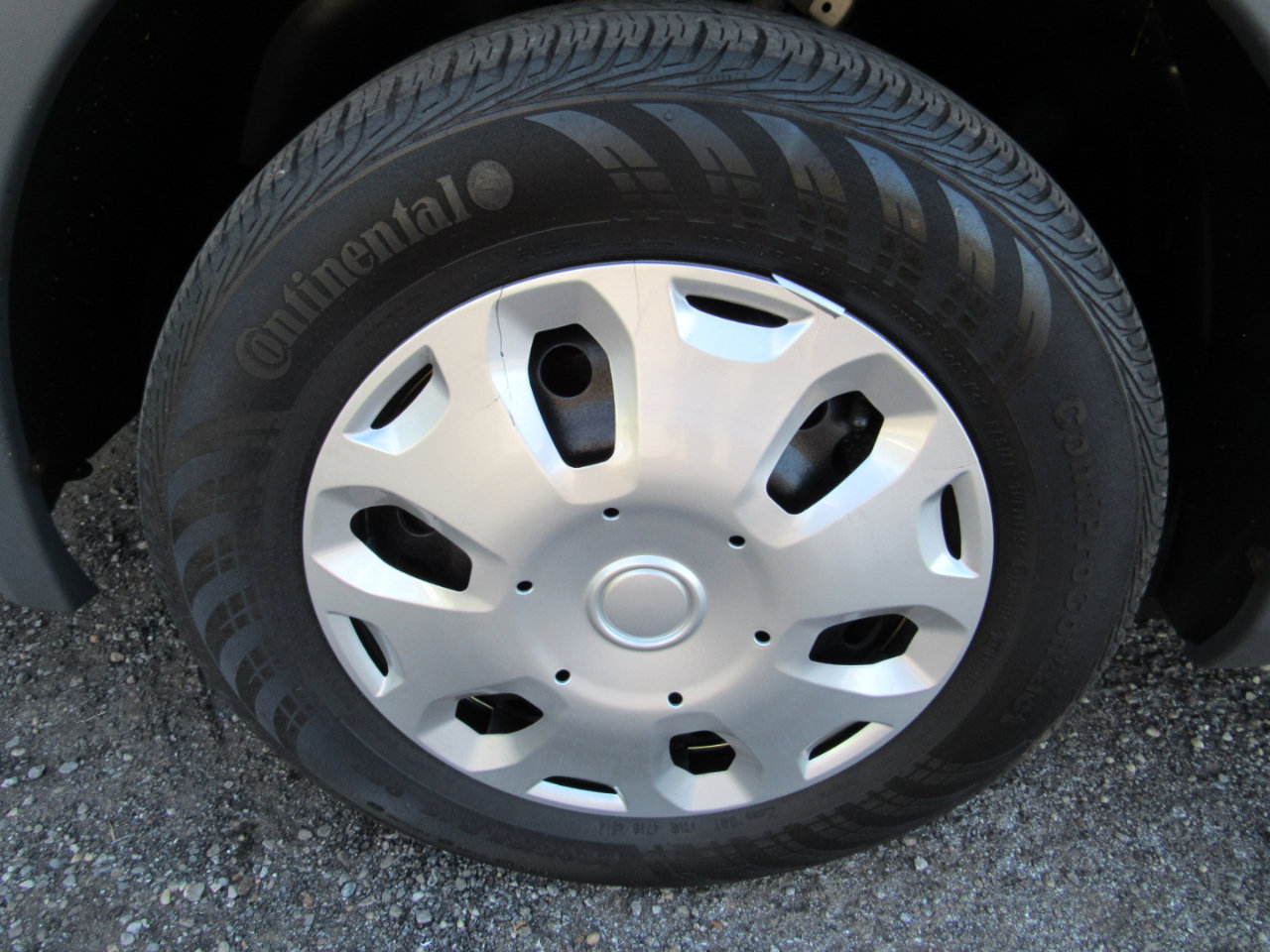 Used 2011 Ford Transit Connect XLT Premium image 13