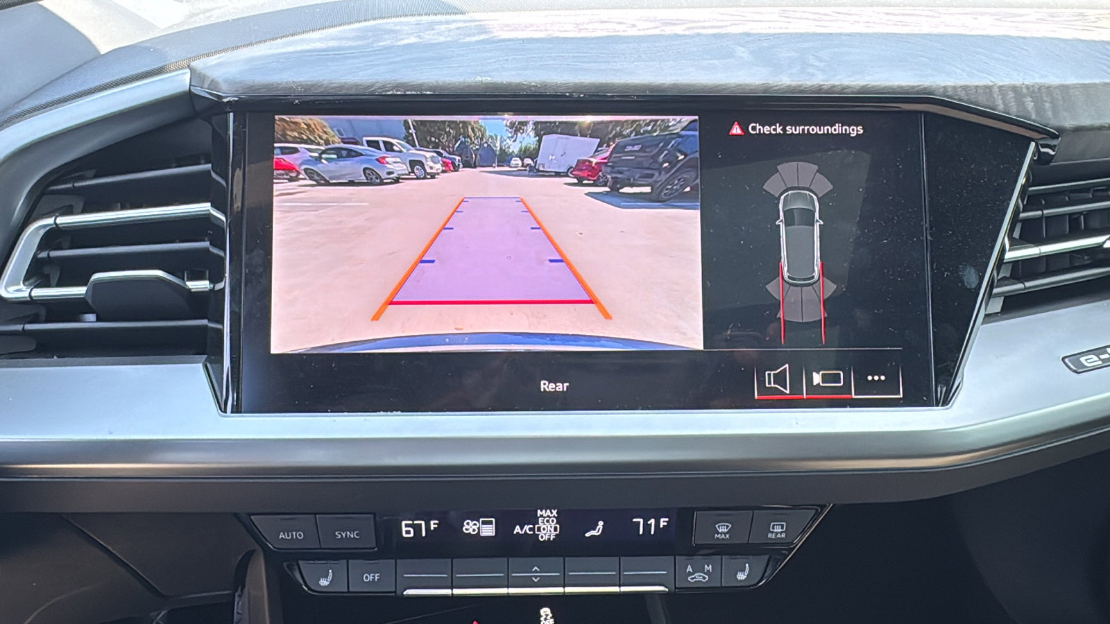 Used 2026 Audi Q4 e-tron Premium w/ Convenience Package image 19