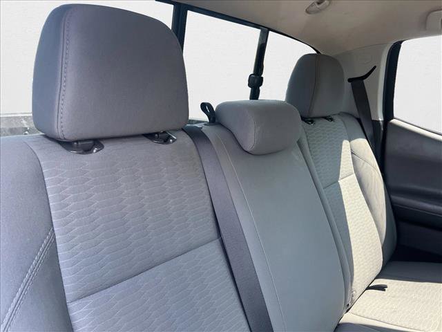 Used 2017 Toyota Tacoma SR image 21