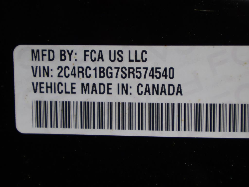 Used 2025 Chrysler Pacifica Select FWD image 46