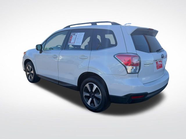 Used 2017 Subaru Forester 2.5i Limited AWD/4WD image 4