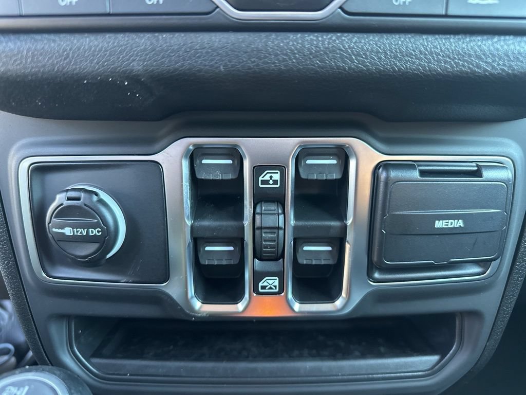 New 2026 Jeep Gladiator Sport AWD/4WD image 20